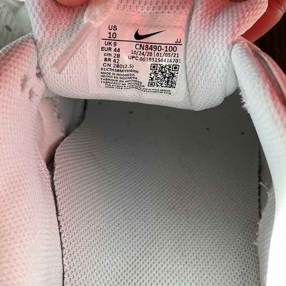 Air max 1090s worn once - Picture 6 of 6